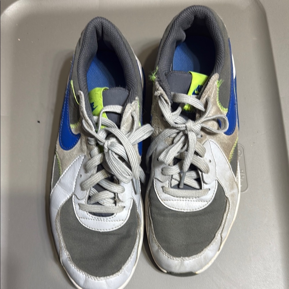 Nike Air Youth 6.5 shoes